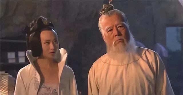 袁天罡小六壬 
她是中国历史上的传奇人物，打破历史的男性称帝